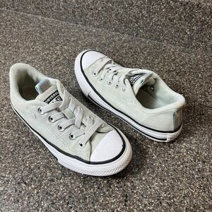 Converse All Star Little Girls 13 Light Gray Slip On Canvas Shoe Low Top Sneaker